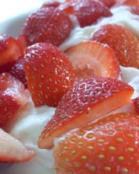 Protein Quark mit Erdbeeren