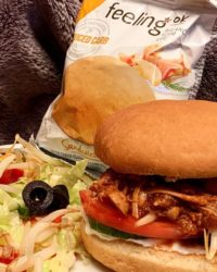 Rezept für Jackfrucht Burger mit FeelingOK Sandwich Buns