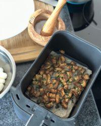 Rezept für Wie man im Airfryer die besten Keto-Croutons zubereitet
